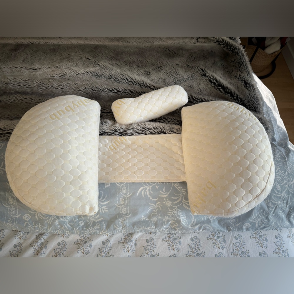 Babybub maternity pillow
